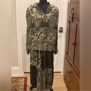 Vintage Carole Little Black and Gray Floral Skirt Set